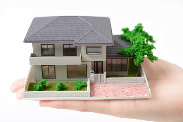 買い替えローンを利用する際の注意点 家模型