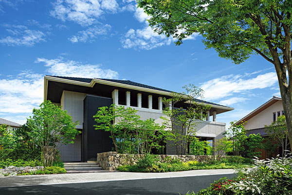 鉄骨1・2階建て