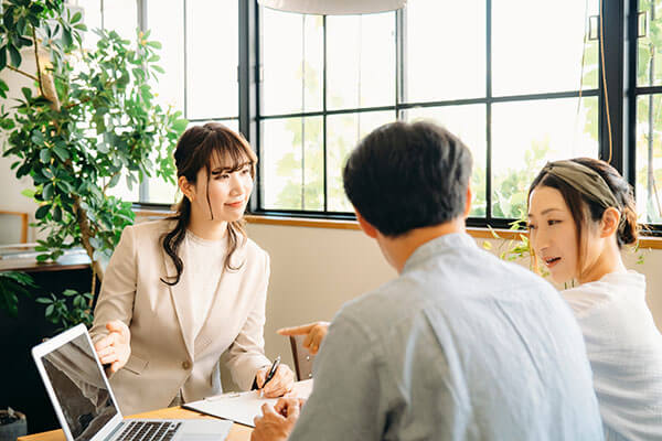 打ち合わせで決めることが多すぎる　イメージ